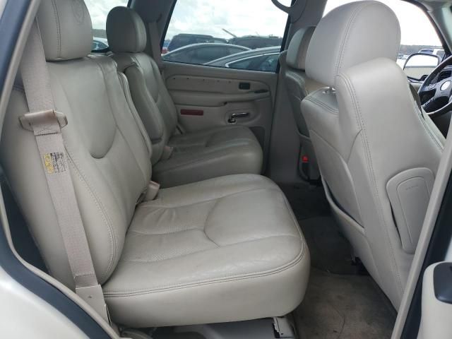 2004 Cadillac Escalade Luxury