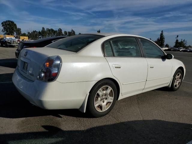 2004 Nissan Altima Base