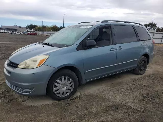 2005 Toyota Sienna CE