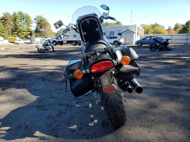 2004 Honda VT1100 C