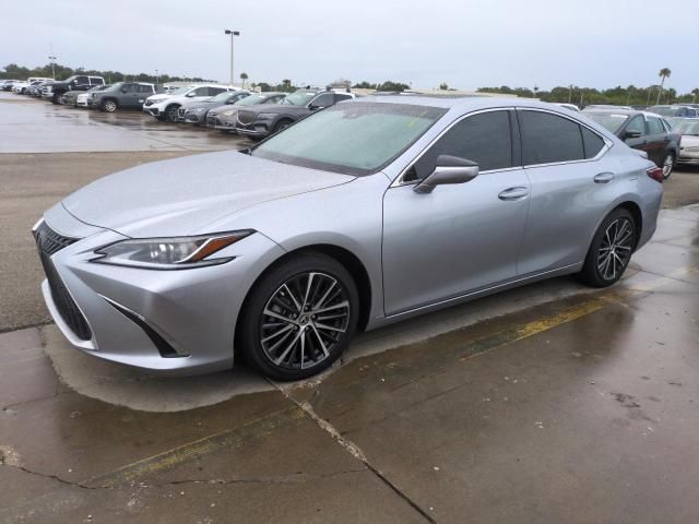 2024 Lexus ES 300H Base