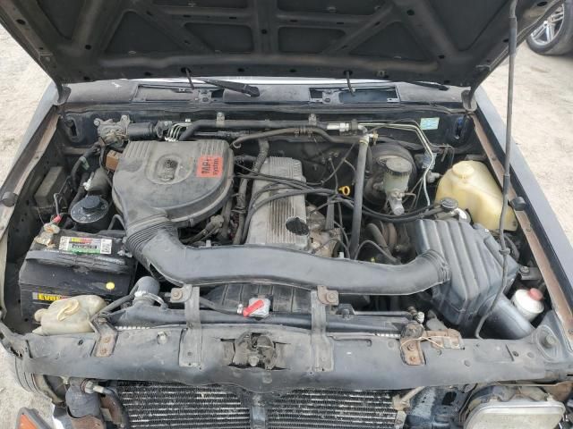 1995 Nissan Truck E/XE