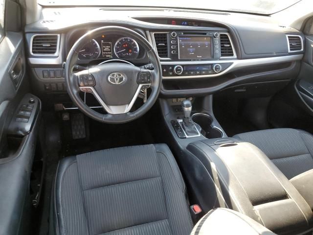 2019 Toyota Highlander LE