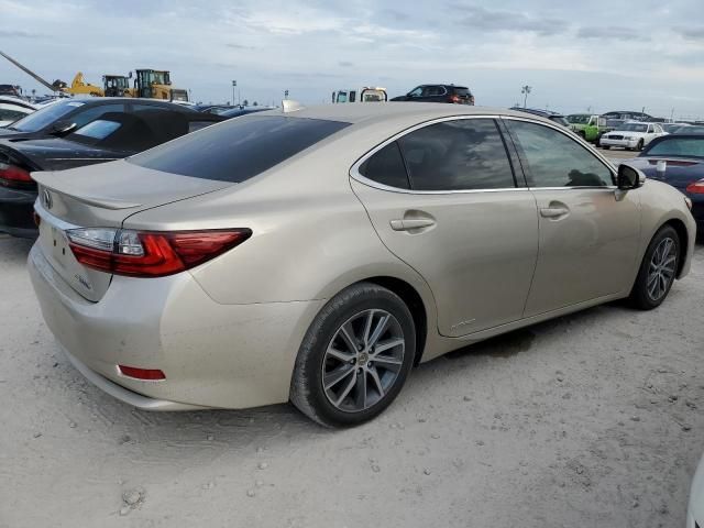 2017 Lexus ES 300H