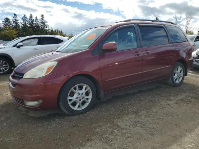 2004 Toyota Sienna XLE