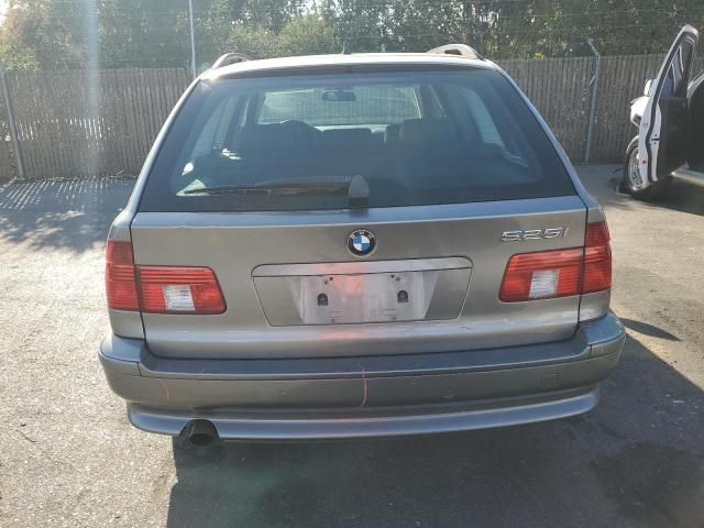 2002 BMW 525 IT Automatic