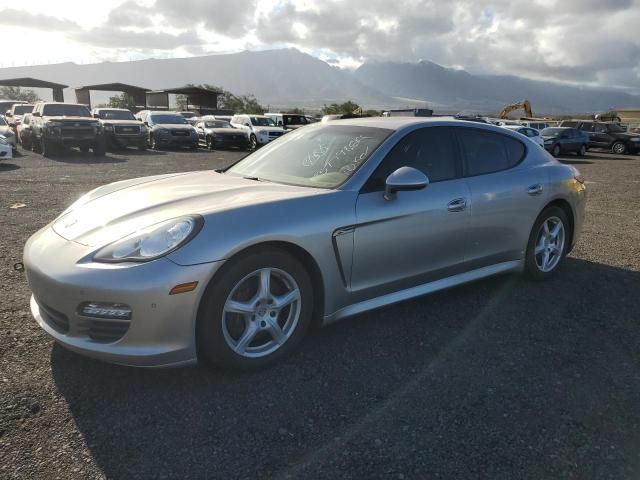 2012 Porsche Panamera 2