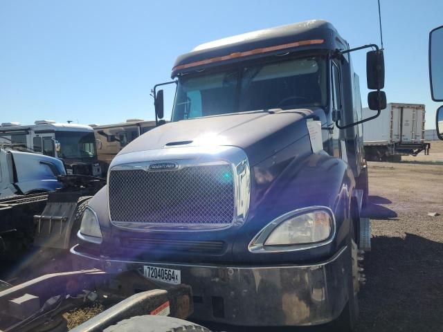 2003 Freightliner Conventional Columbia