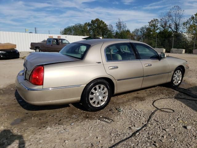 2010 Lincoln Town Car Signature Limited