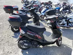 Motos salvage a la venta en subasta: 2022 Yongfu Scooter