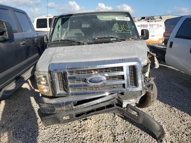 2009 Ford Econoline E350 Super Duty Wagon