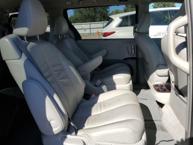 2013 Toyota Sienna XLE