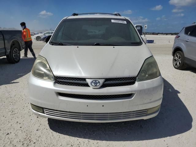 2004 Toyota Sienna XLE