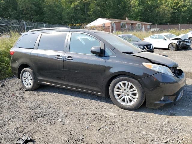 2015 Toyota Sienna XLE