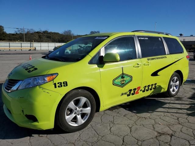 2013 Toyota Sienna LE