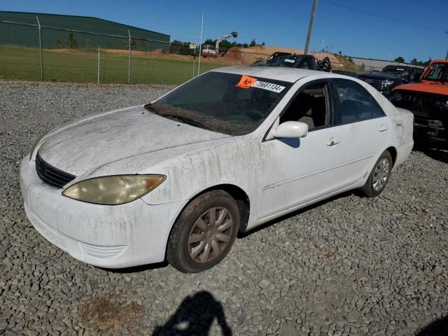 2005 Toyota Camry LE