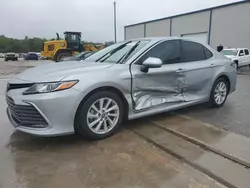 Carros salvage para piezas a la venta en subasta: 2022 Toyota Camry LE