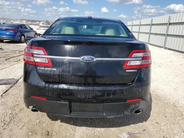 2016 Ford Taurus SE