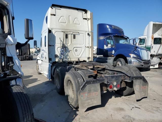 2015 Freightliner Cascadia 125