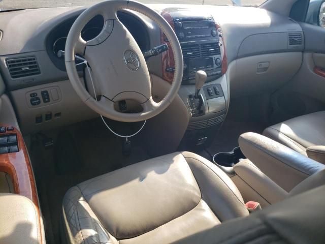 2006 Toyota Sienna XLE