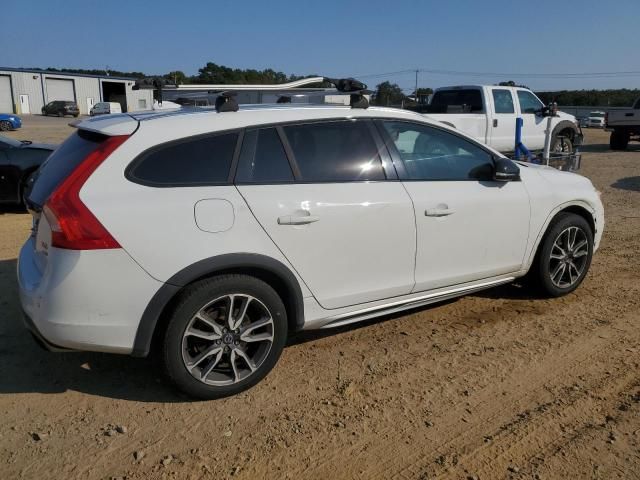 2016 Volvo V60 Cross Country Premier