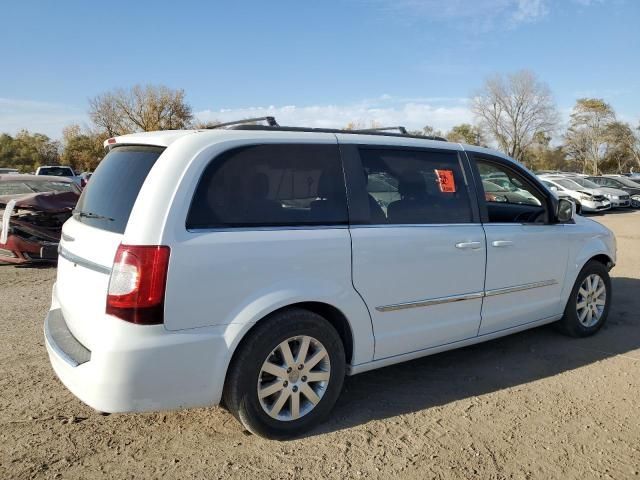 2016 Chrysler Town & Country Touring