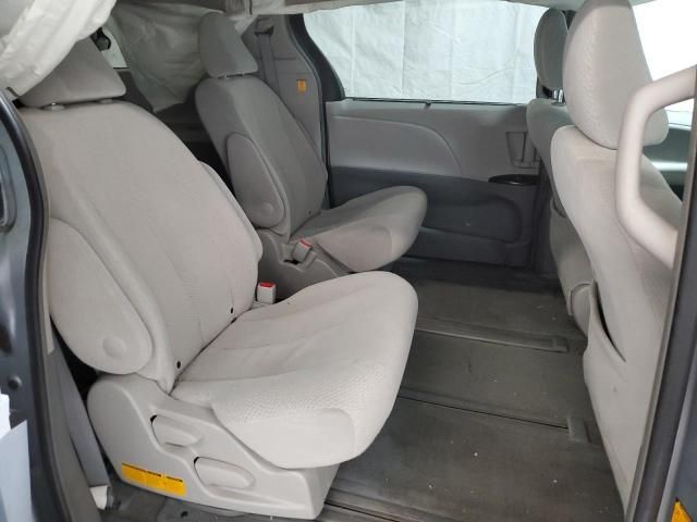 2012 Toyota Sienna LE