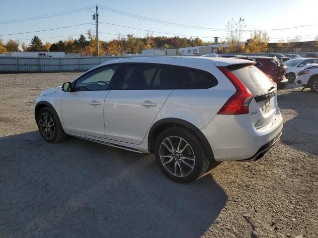 2016 Volvo V60 Cross Country Premier