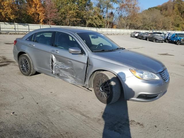 2013 Chrysler 200 LX