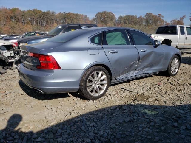 2017 Volvo S90 T6 Momentum