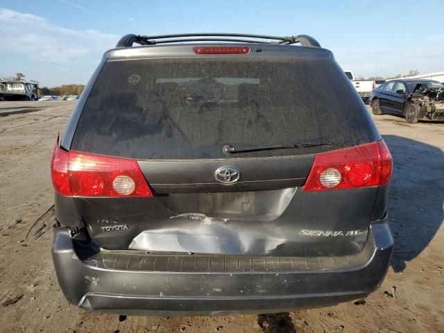 2007 Toyota Sienna XLE