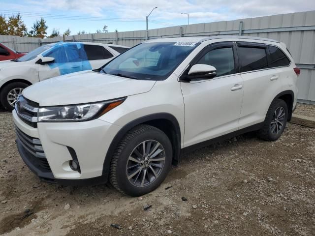 2019 Toyota Highlander SE