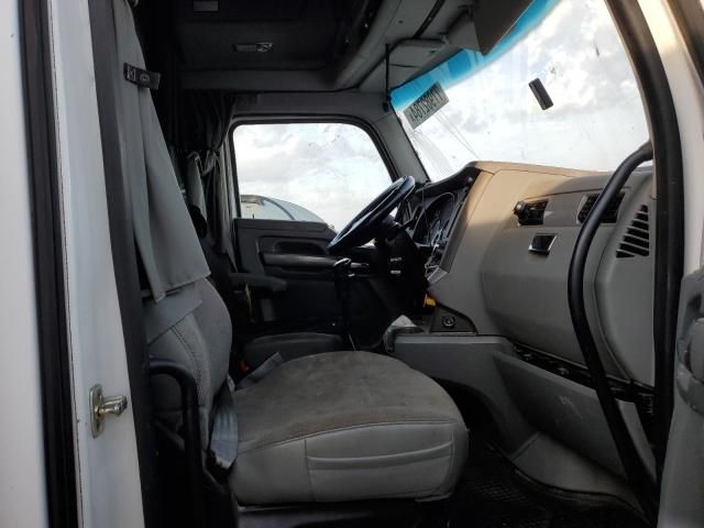 2018 Kenworth Construction T680