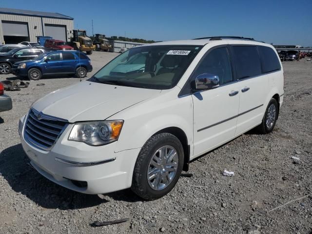 2010 Chrysler Town & Country Limited