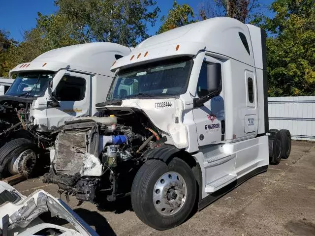 2024 Freightliner Cascadia 126