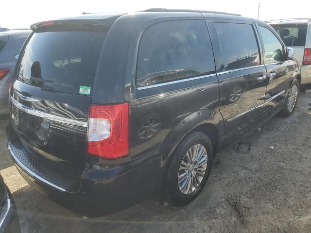 2015 Chrysler Town & Country Touring L