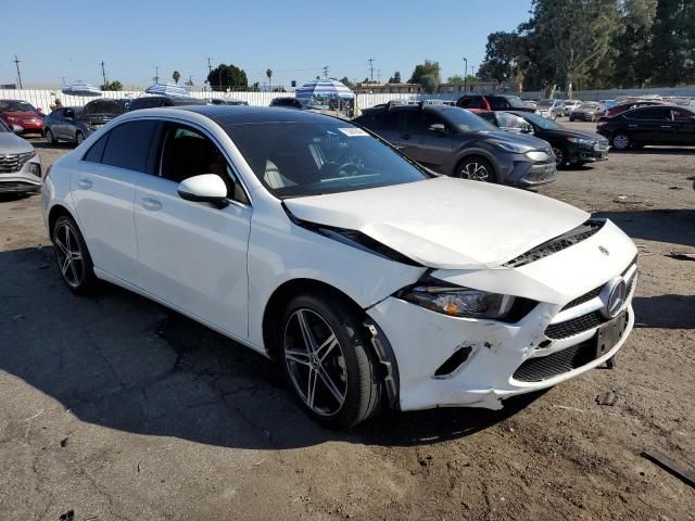 2019 Mercedes-Benz A 220