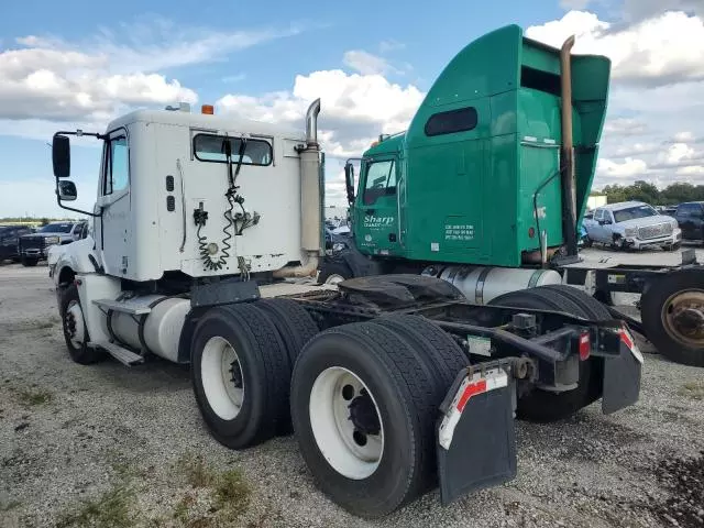 2006 Freightliner Conventional Columbia