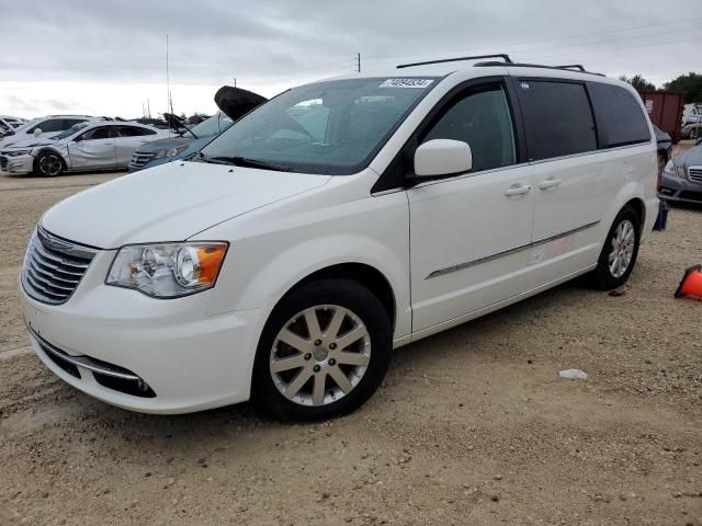 2013 Chrysler Town & Country Touring