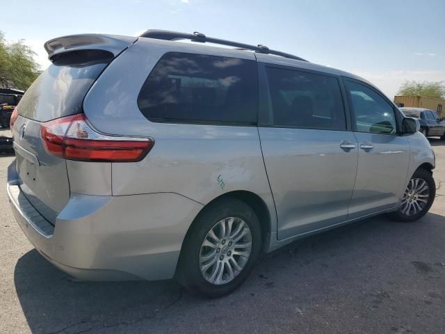 2015 Toyota Sienna XLE