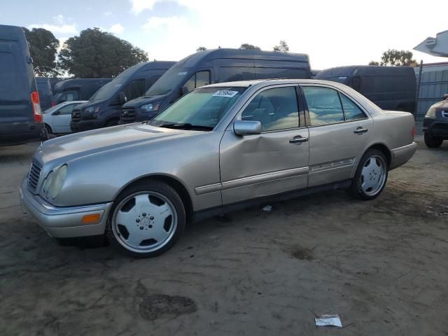 1998 Mercedes-Benz E 320