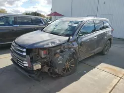 Toyota Vehiculos salvage en venta: 2017 Toyota Highlander SE