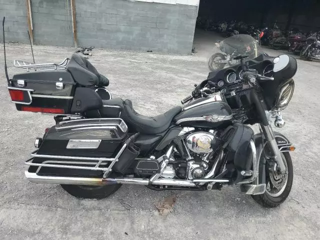 2003 Harley-Davidson Flhtcui