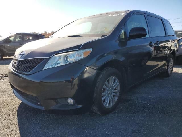 2014 Toyota Sienna XLE