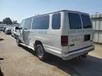 2002 Ford Econoline E350 Super Duty Wagon