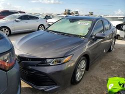 Carros dañados por inundaciones a la venta en subasta: 2020 Toyota Camry LE