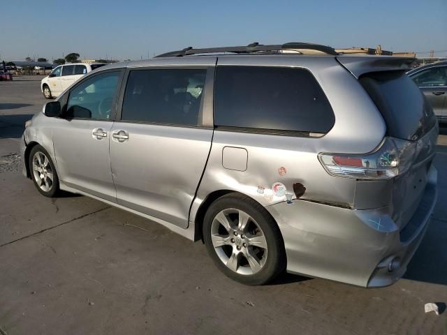 2012 Toyota Sienna Sport