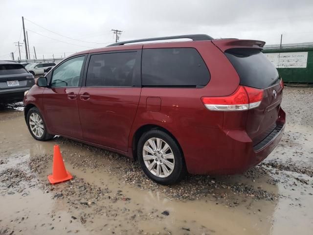 2011 Toyota Sienna XLE