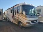 2005 Damon 2005 Workhorse Custom Chassis Motorhome Chassis W2