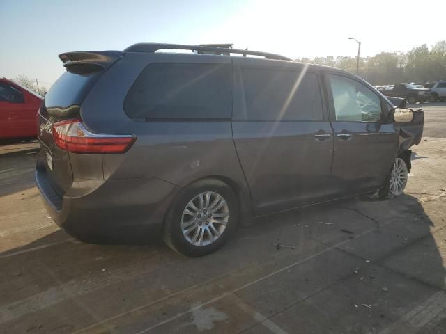 2015 Toyota Sienna XLE